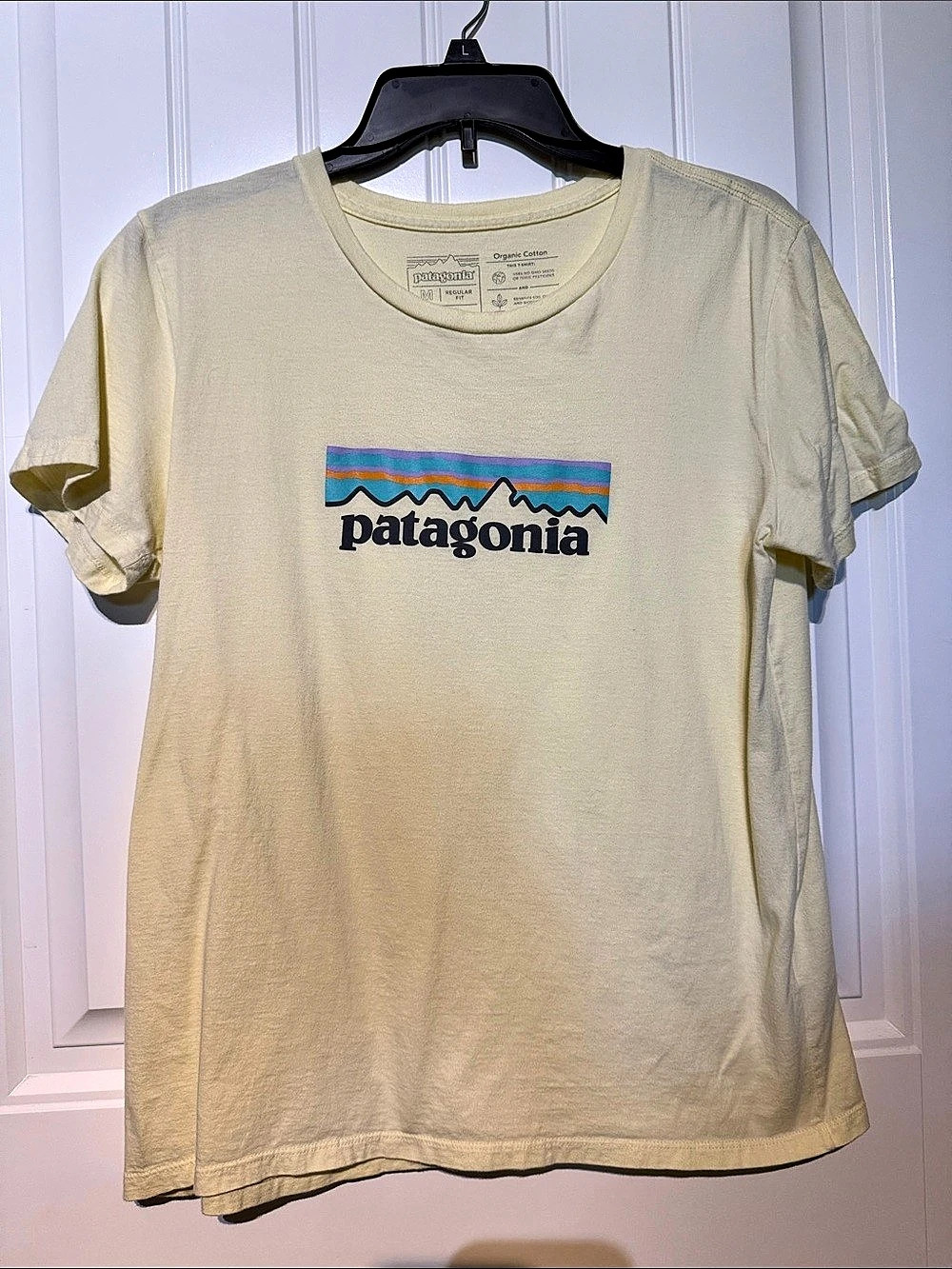 Women’s Yellow Patagonia Organic T-Shirt Organic Cotton Tee Size Medium
